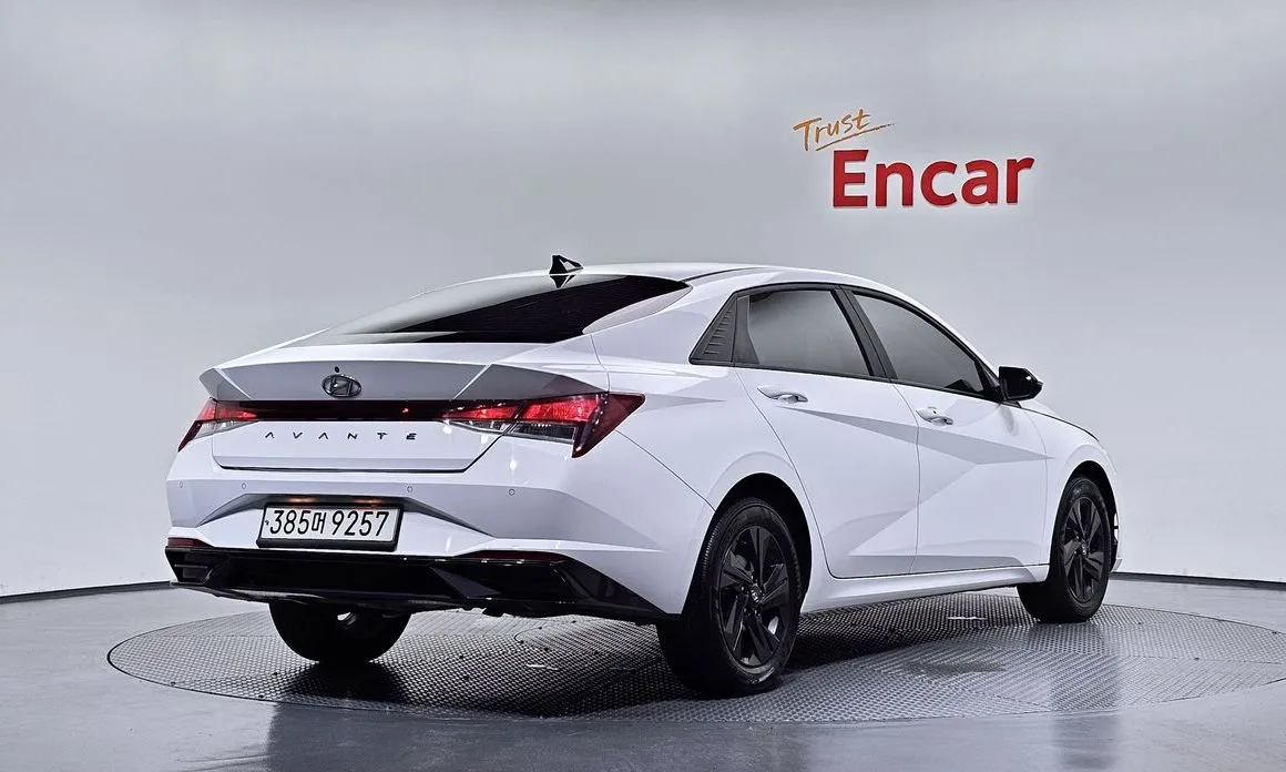 Hyundai AVANTE — фото 8