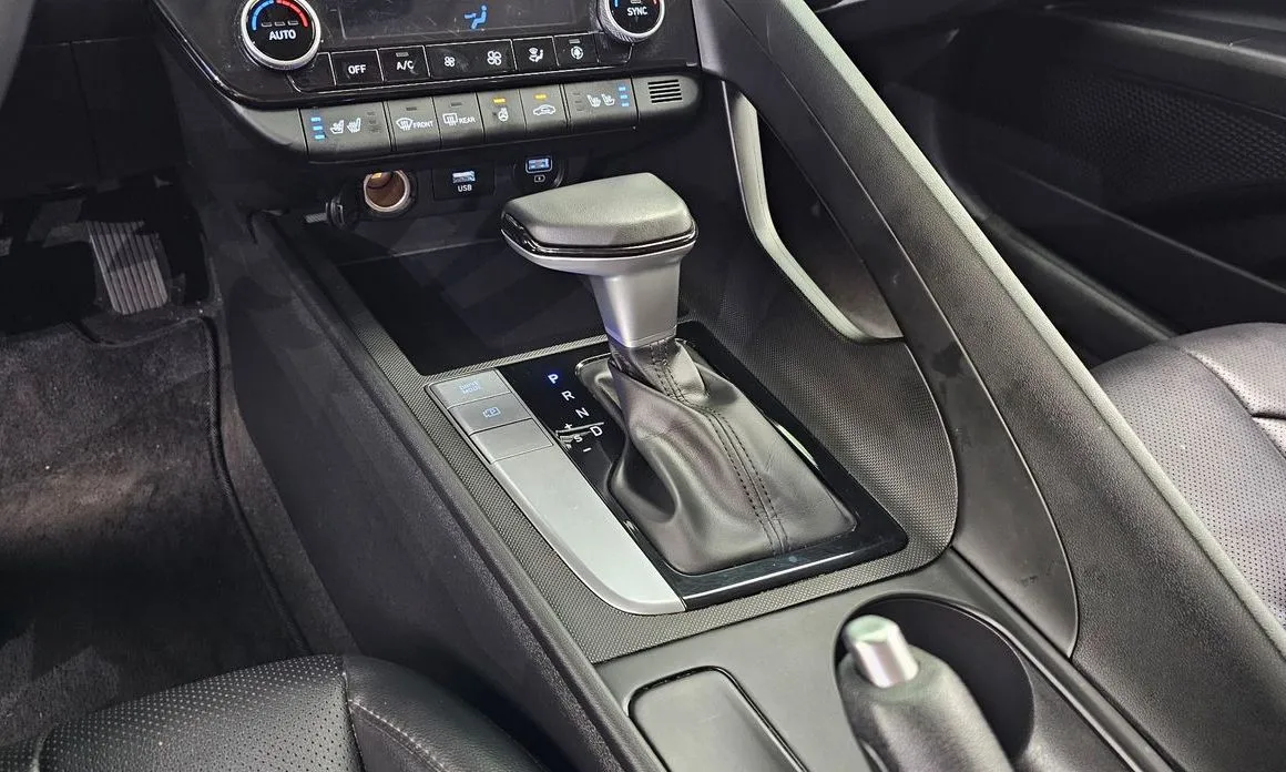 Hyundai AVANTE — фото 9