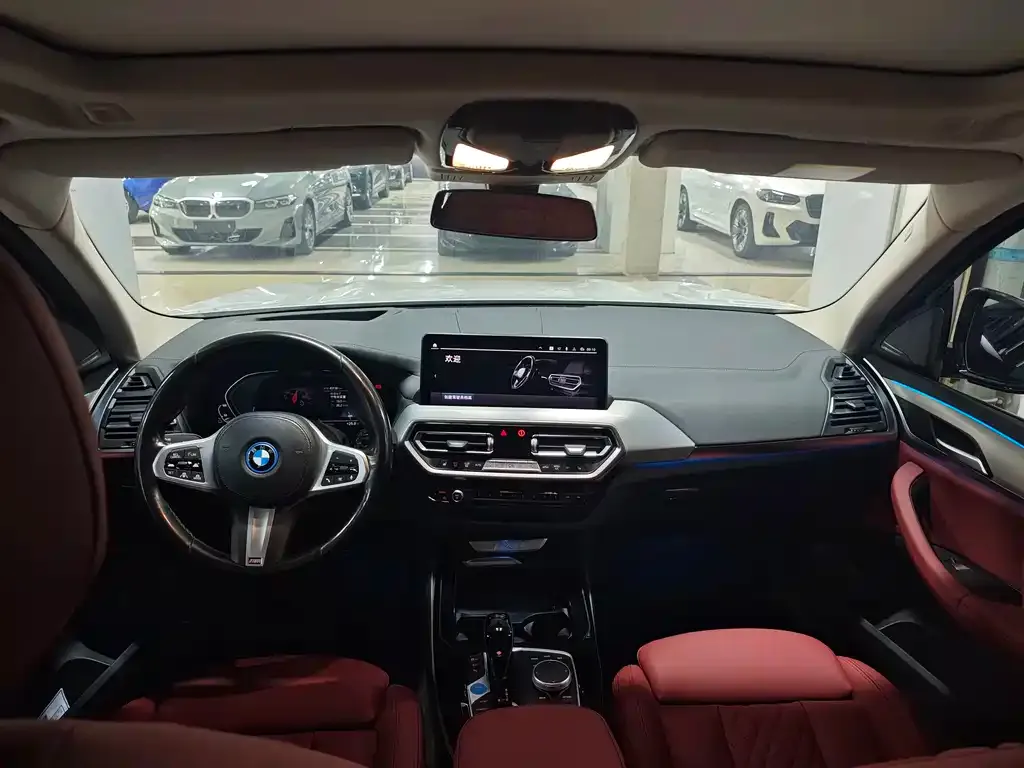 BMW iX3 — фото 4