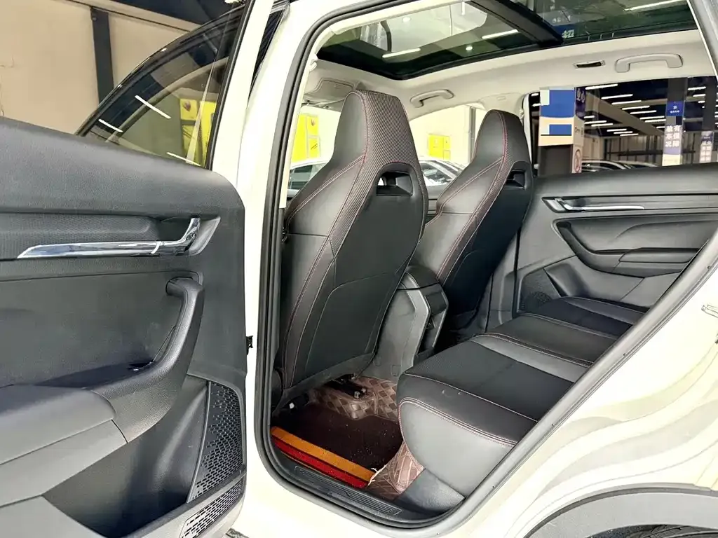 Skoda Kamiq — фото 10