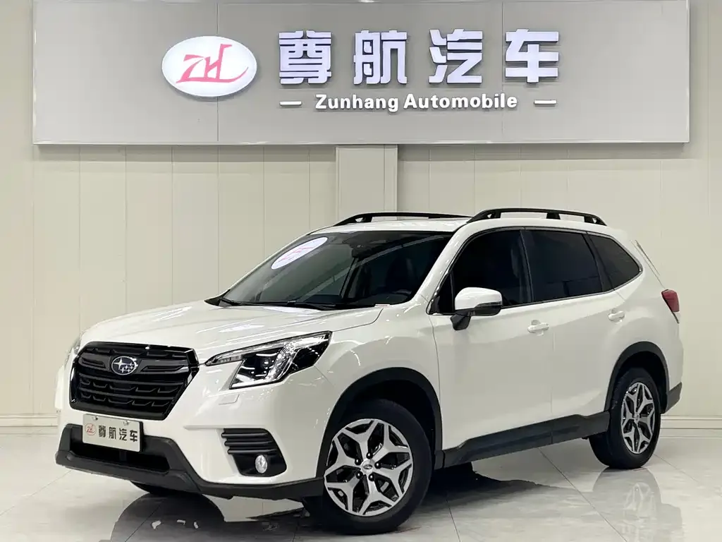 Subaru Forester — фото 1