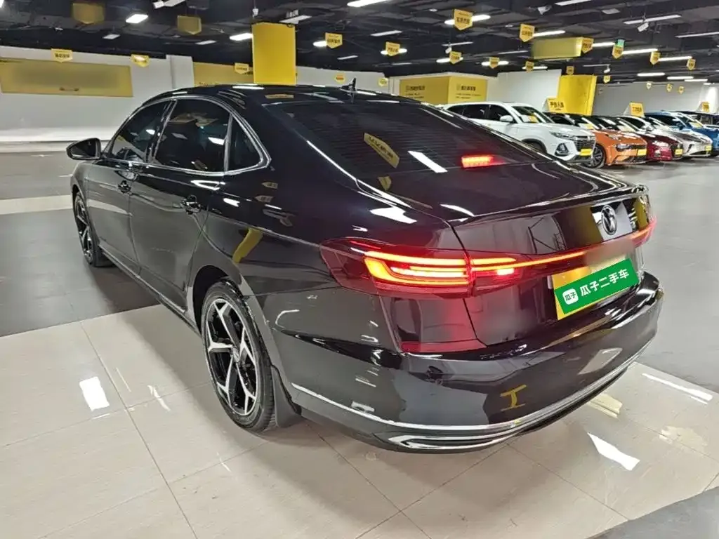 Volkswagen Passat — фото 4