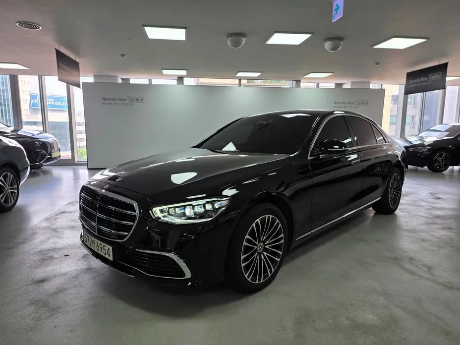 Mercedes-Benz S-Class — фото 1