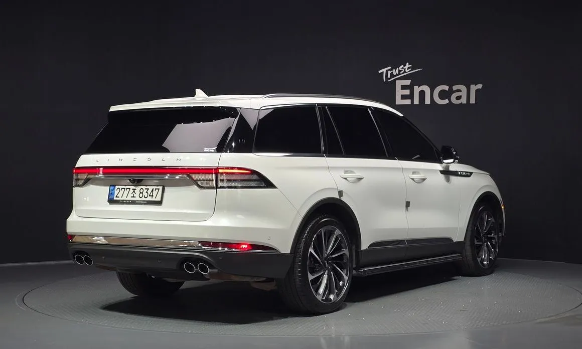 Lincoln Aviator — фото 3