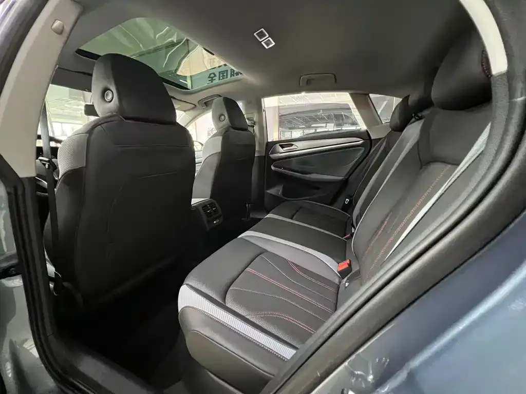Volkswagen Lamando — фото 8