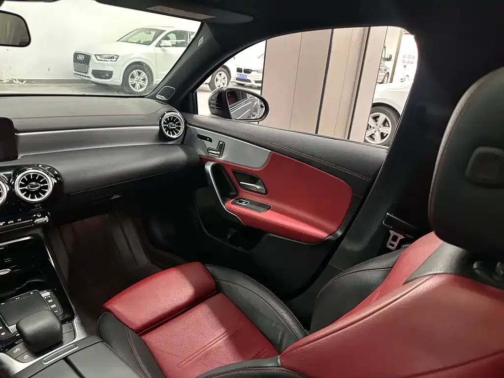 Mercedes-Benz A-Class AMG — фото 3