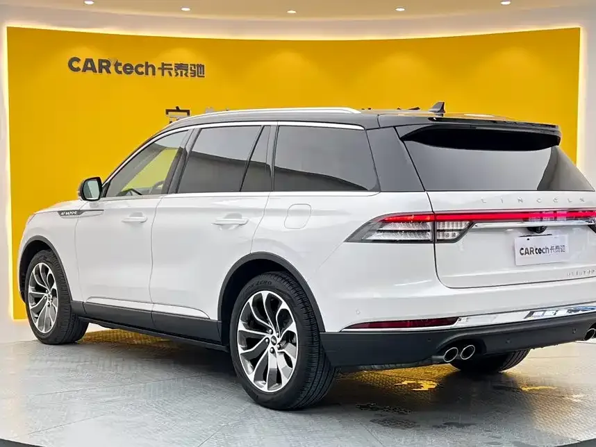 Lincoln Aviator — фото 5