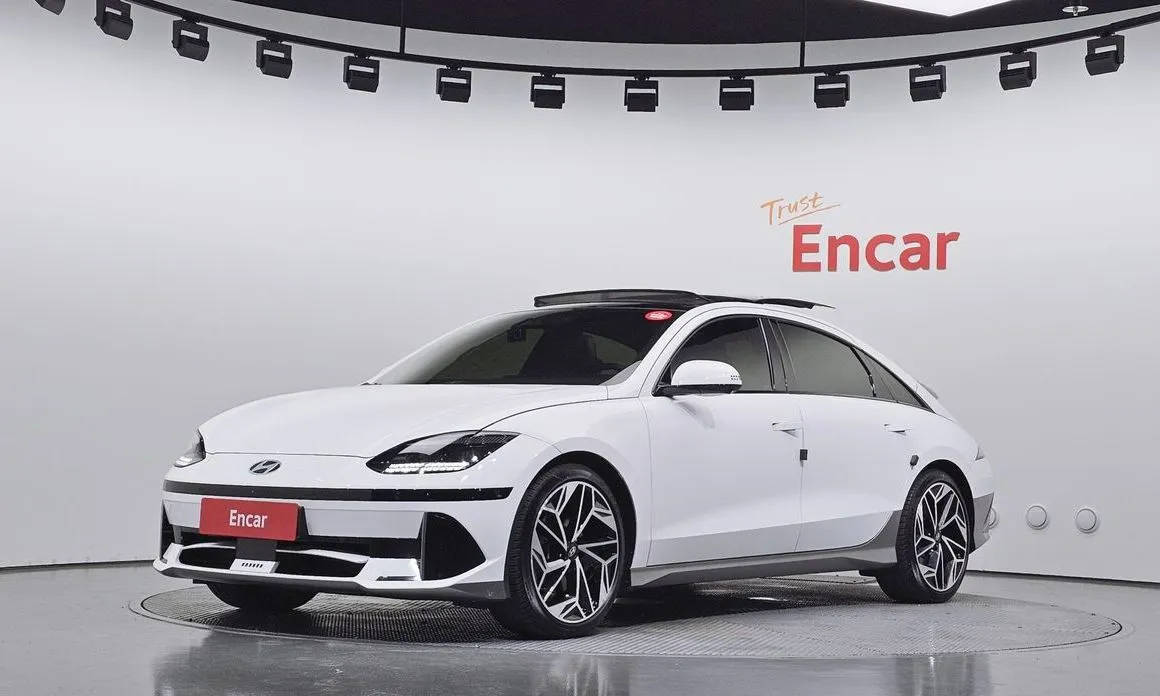 Hyundai Ioniq6 — фото 1