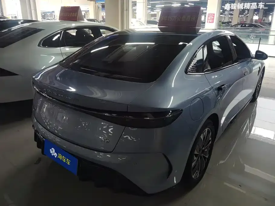 BYD Seal — фото 7