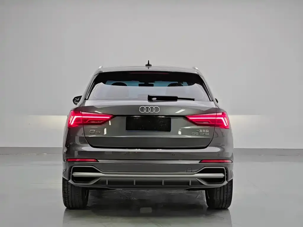 Audi Q3 — фото 10