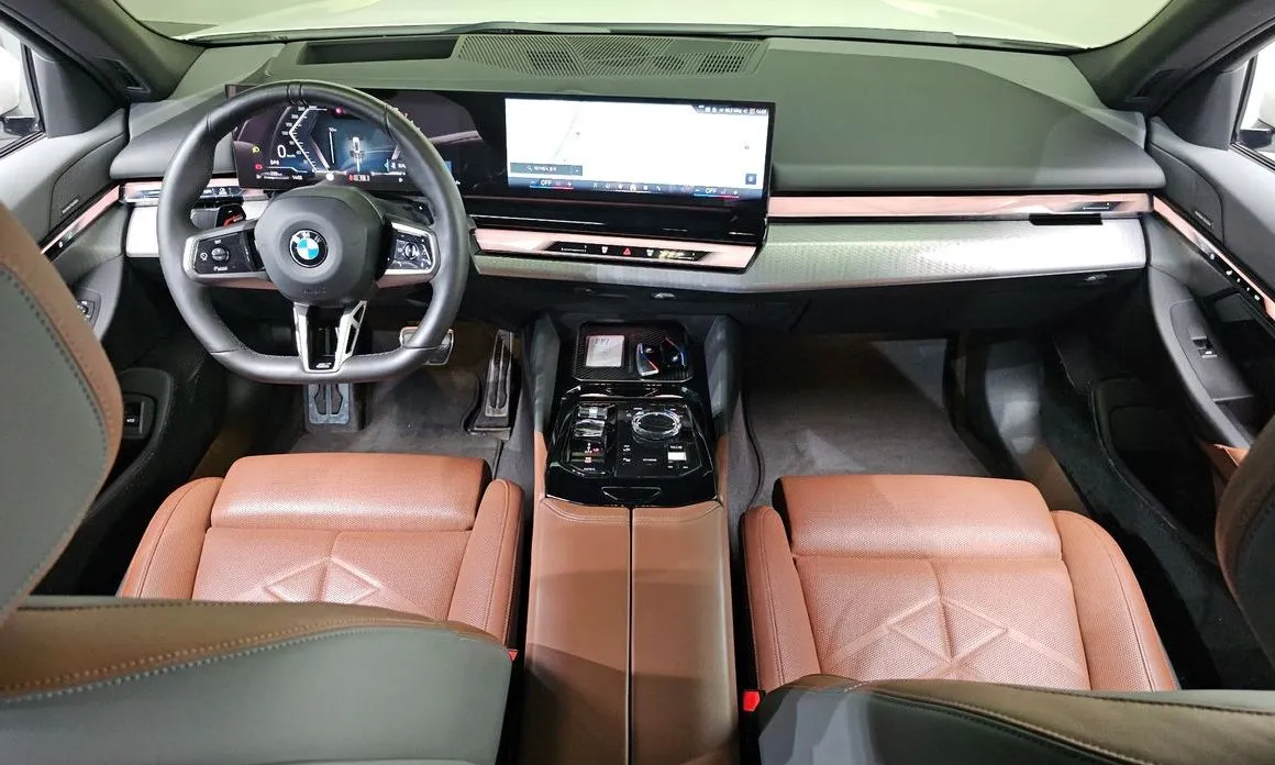 BMW 5-Series — фото 10