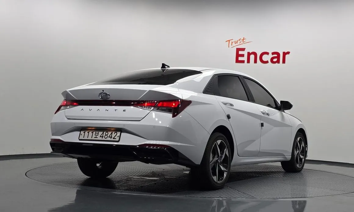 Hyundai AVANTE — фото 4