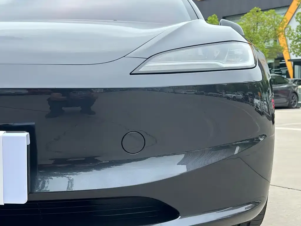 Tesla Model 3 — фото 2