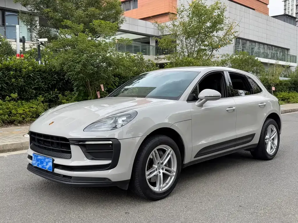 Porsche Macan — фото 1