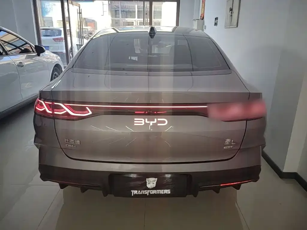 BYD Qin L — фото 4