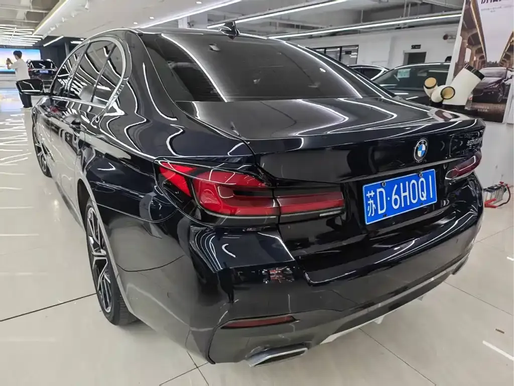 BMW 5 Series — фото 2