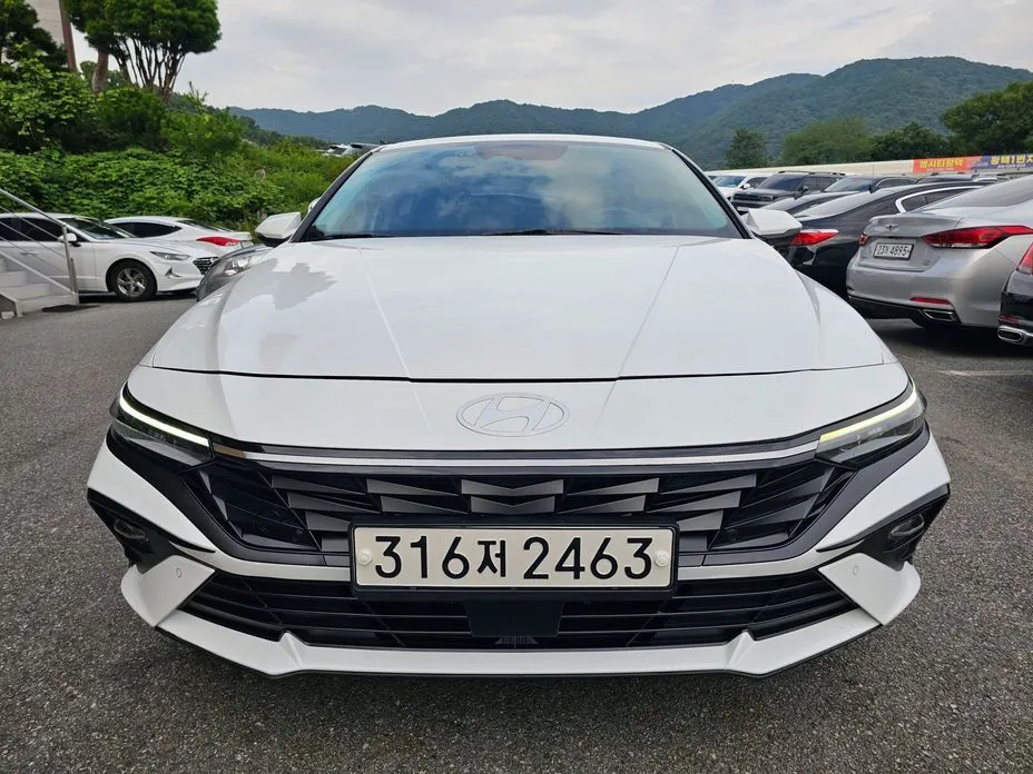 Hyundai AVANTE — фото 8