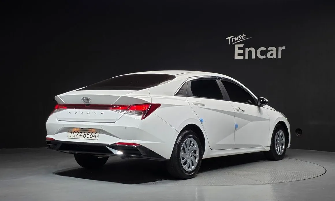 Hyundai AVANTE — фото 4