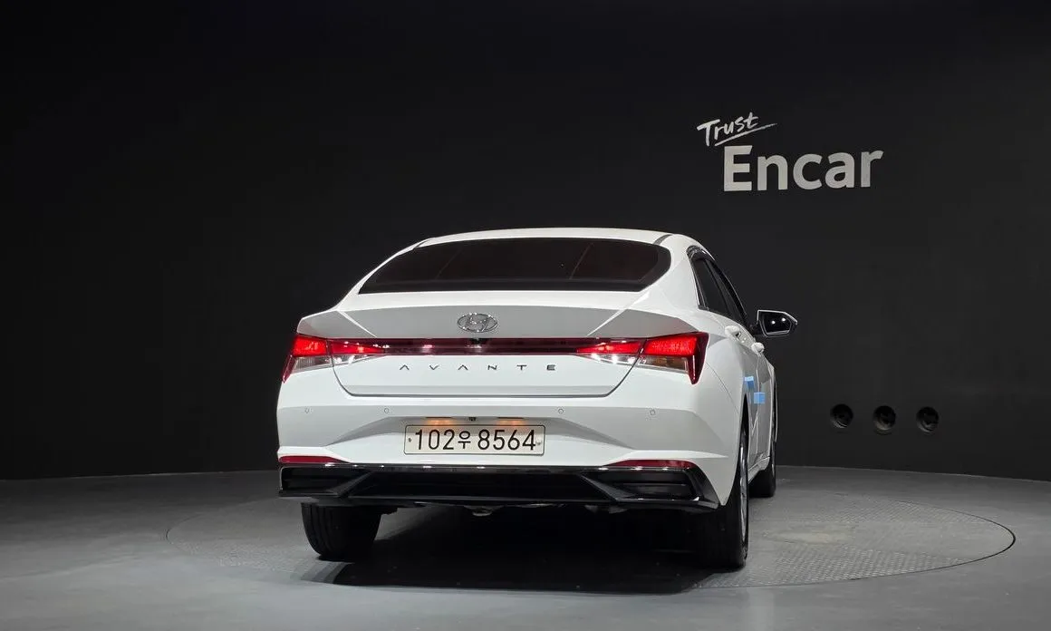 Hyundai AVANTE — фото 2