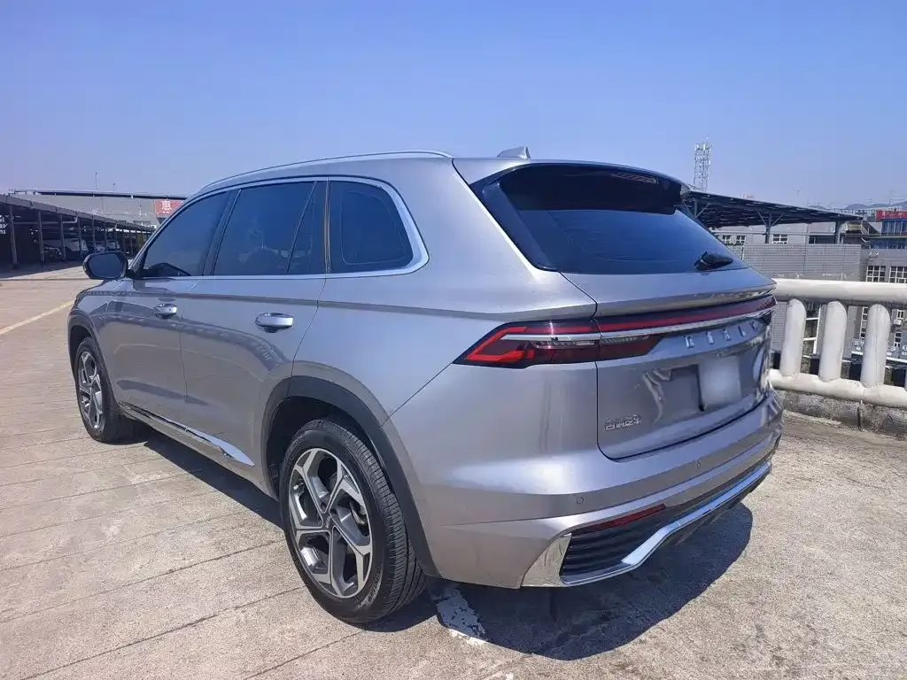 Geely Xingyue L — фото 9