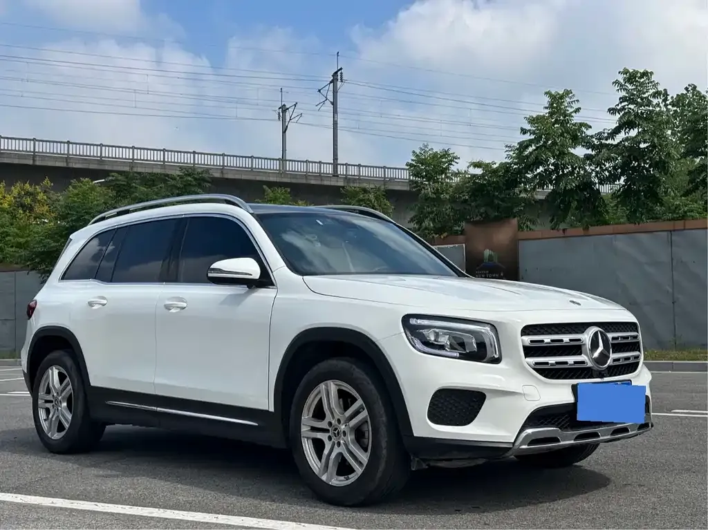 Mercedes-Benz GLB — фото 3