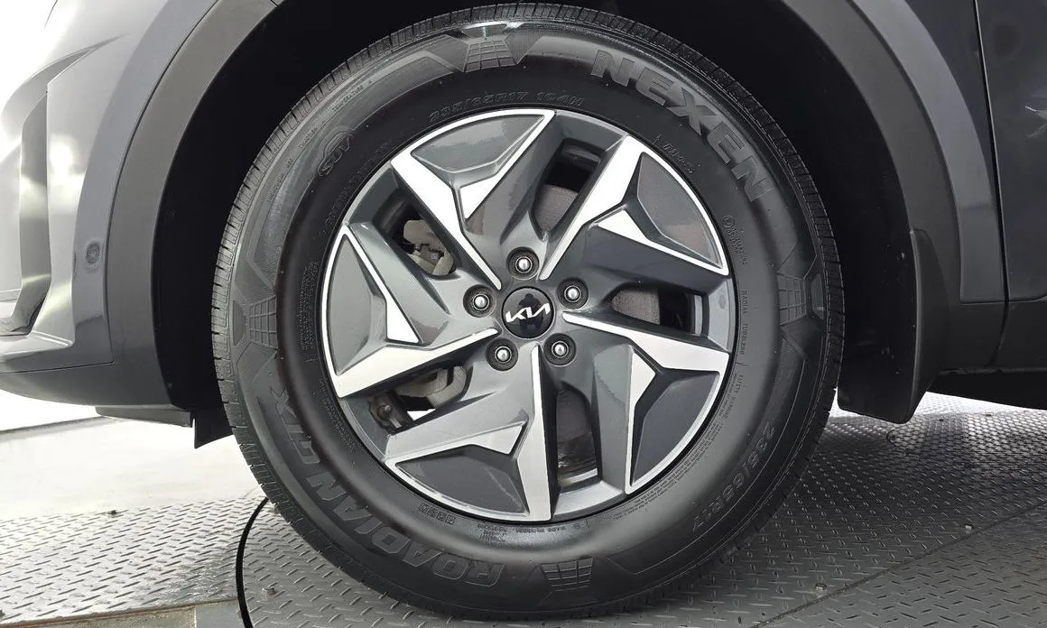 Kia Sorento — фото 5