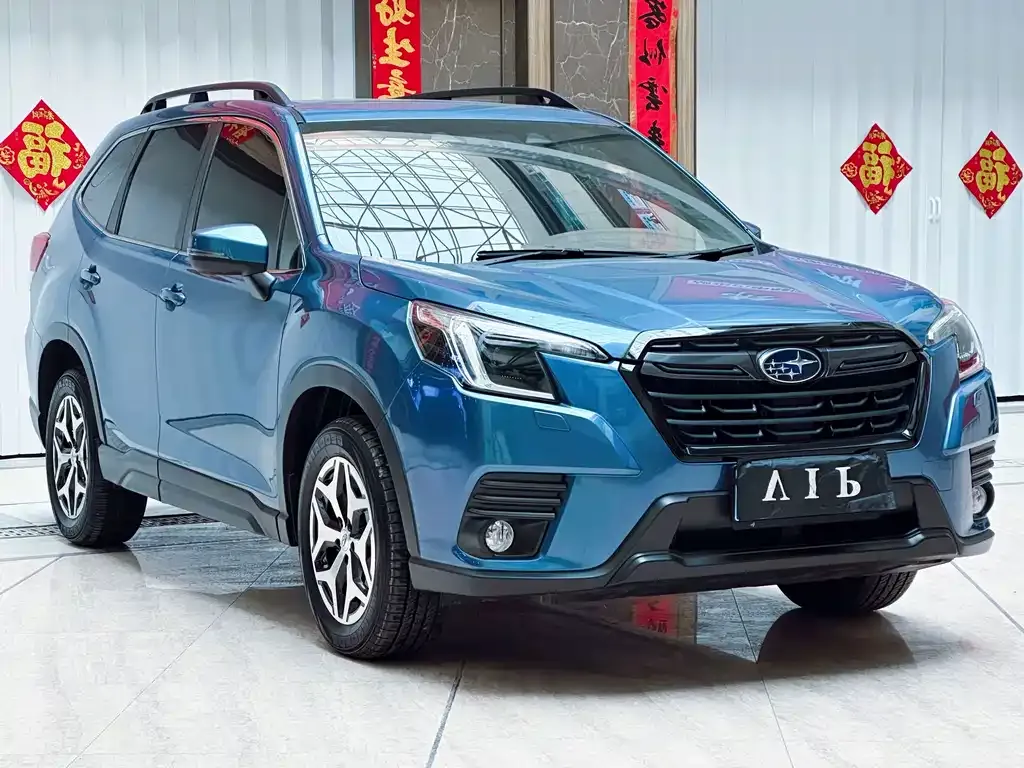 Subaru Forester — фото 1