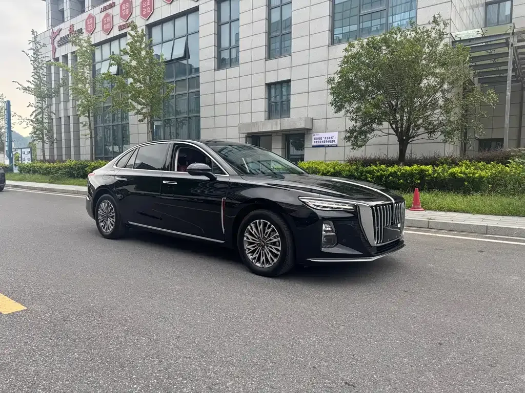 Hongqi H5 — фото 7