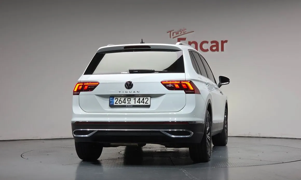 Volkswagen Tiguan — фото 2
