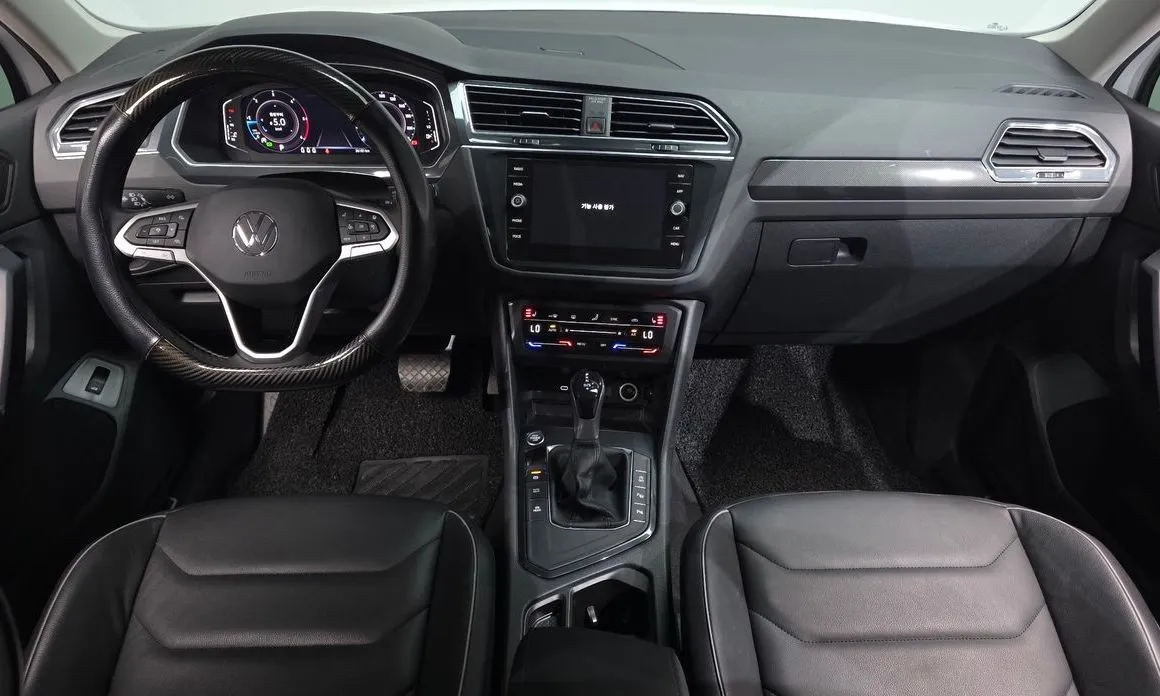 Volkswagen Tiguan — фото 4