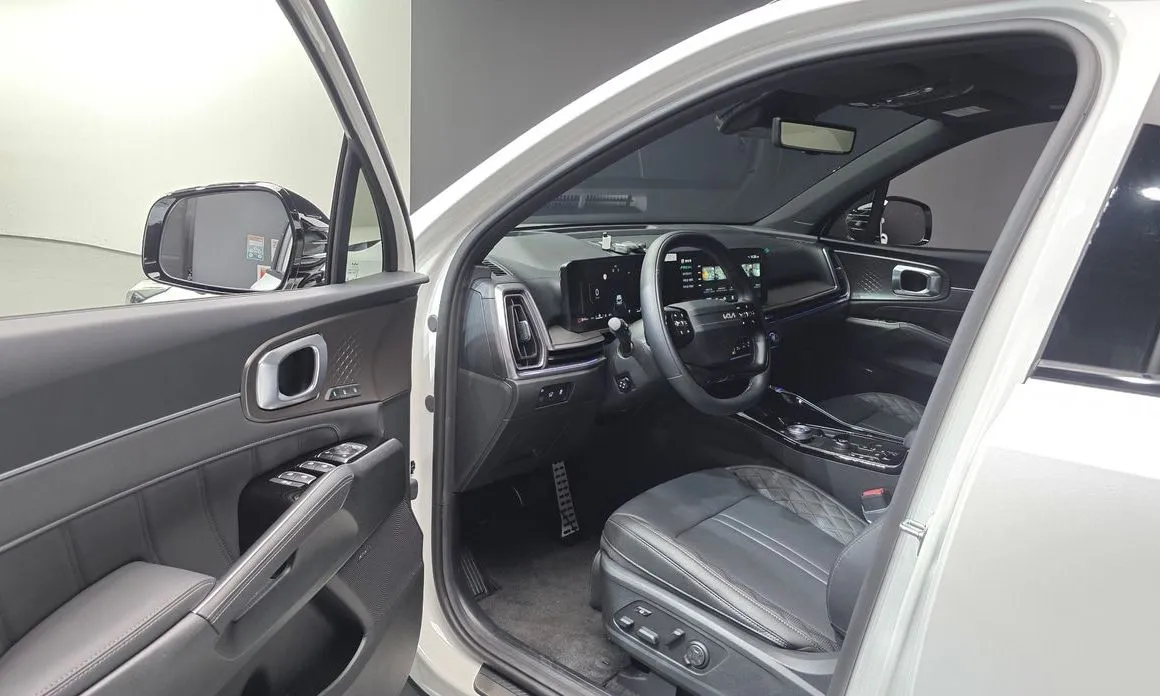 Kia Sorento — фото 10