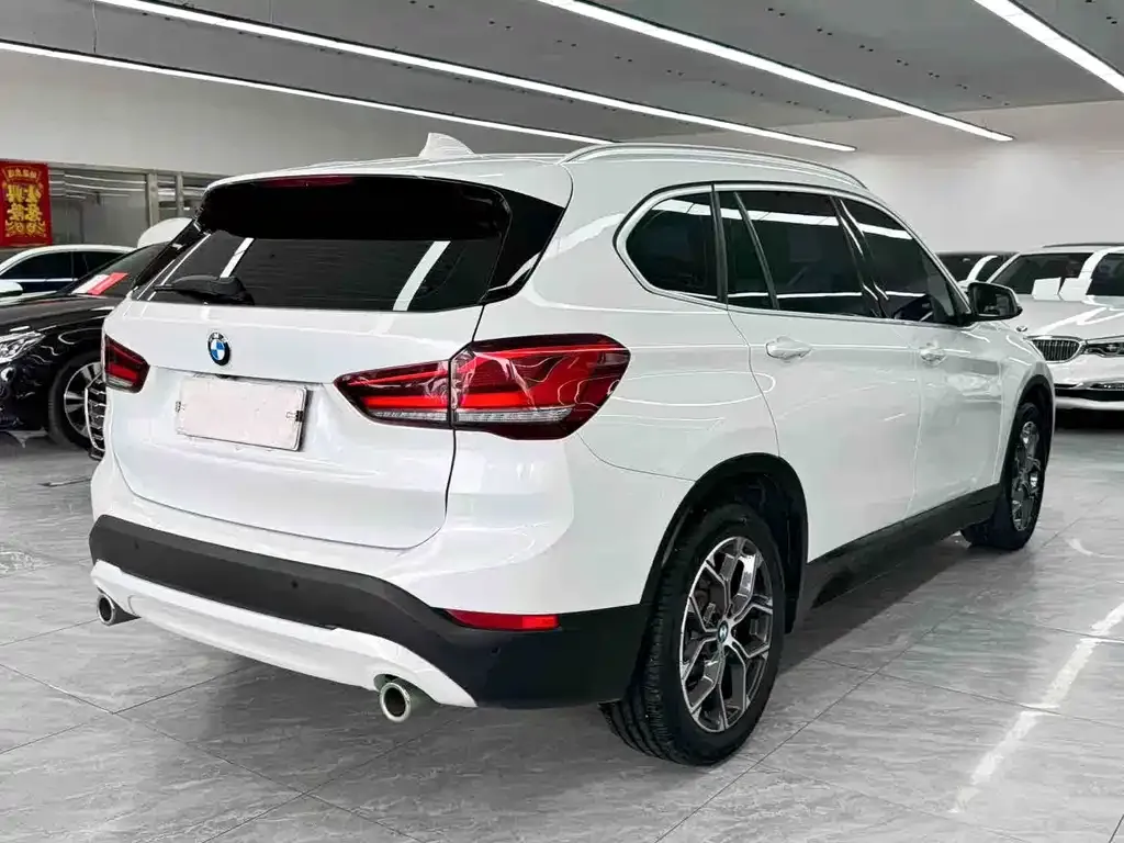 BMW X1 — фото 2