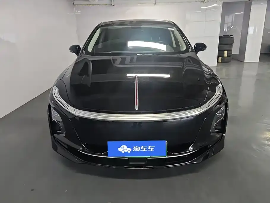 Hongqi E-QM5 — фото 3