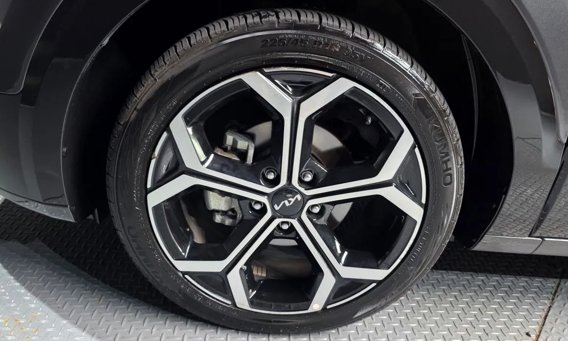 Kia Niro — фото 10