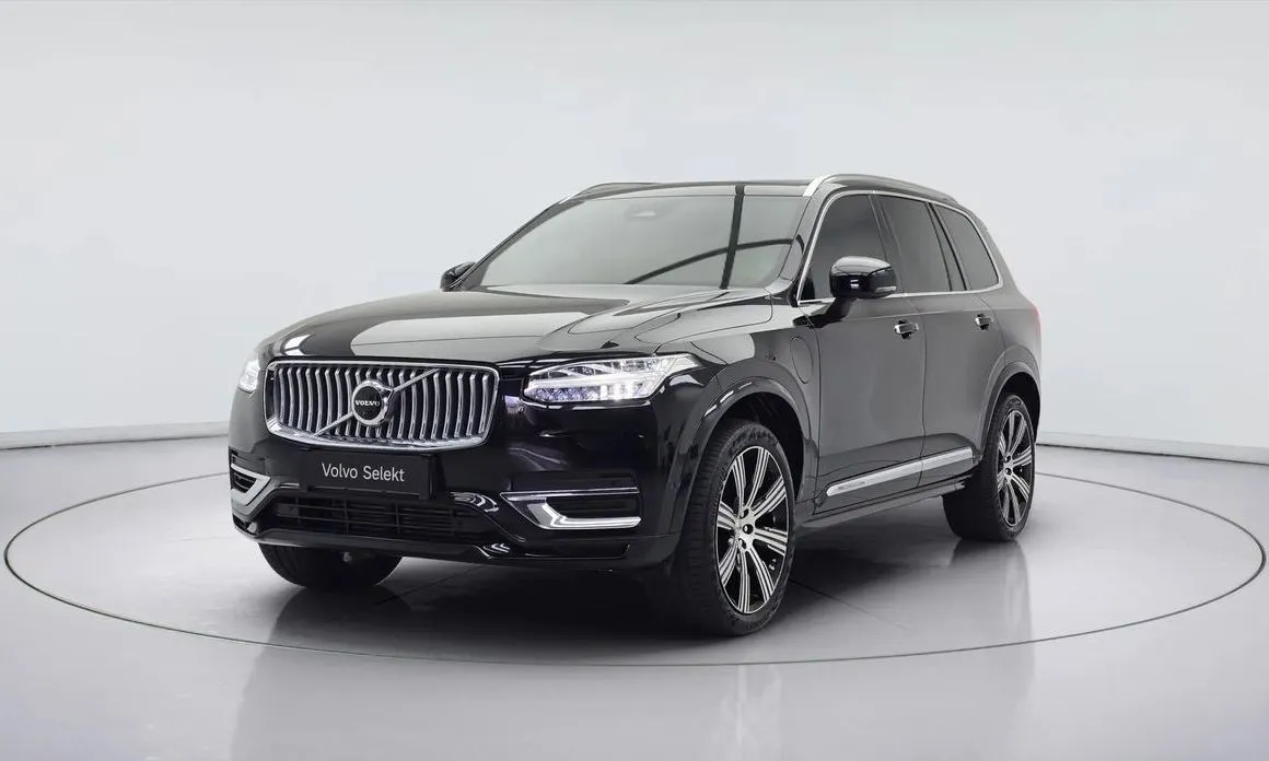 Volvo XC90 — фото 1