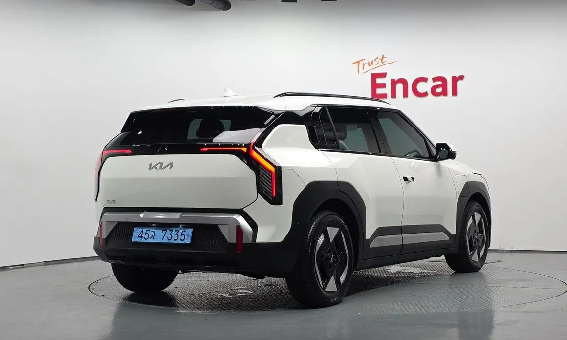 Kia EV3 — фото 6