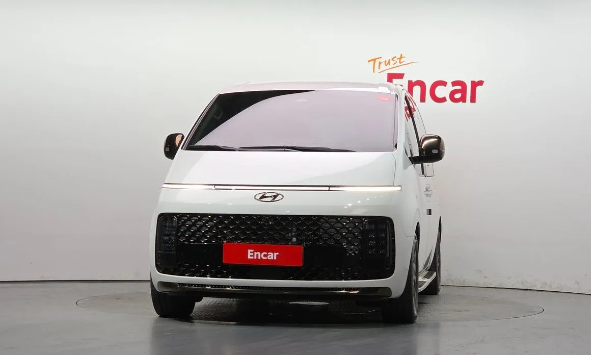 Hyundai Staria — фото 2
