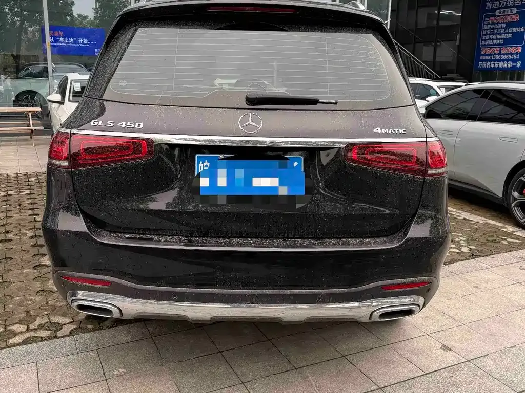 Mercedes-Benz GLS — фото 6