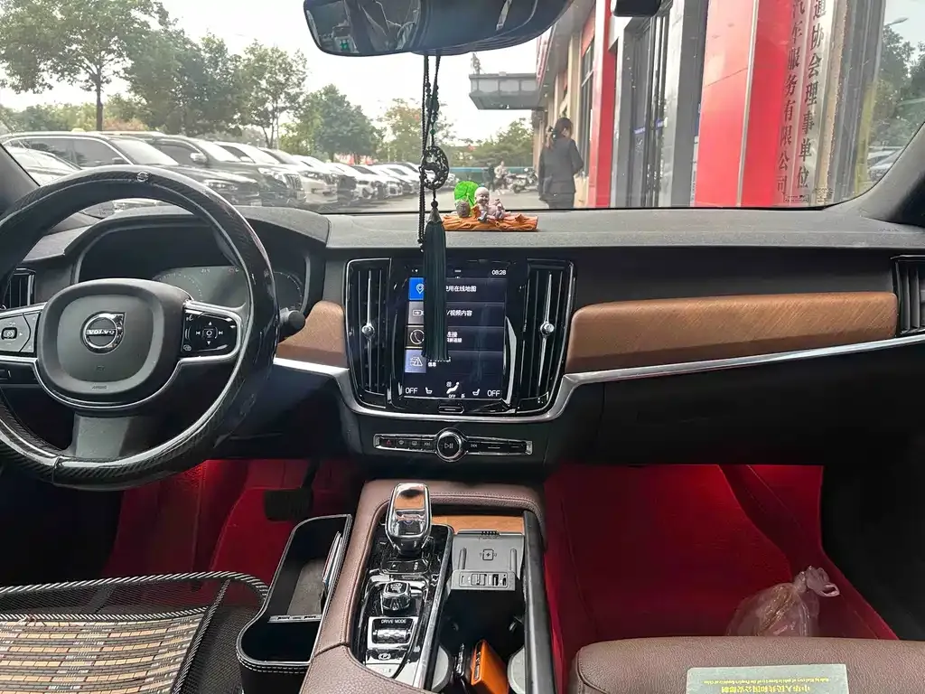 Volvo S90 — фото 2
