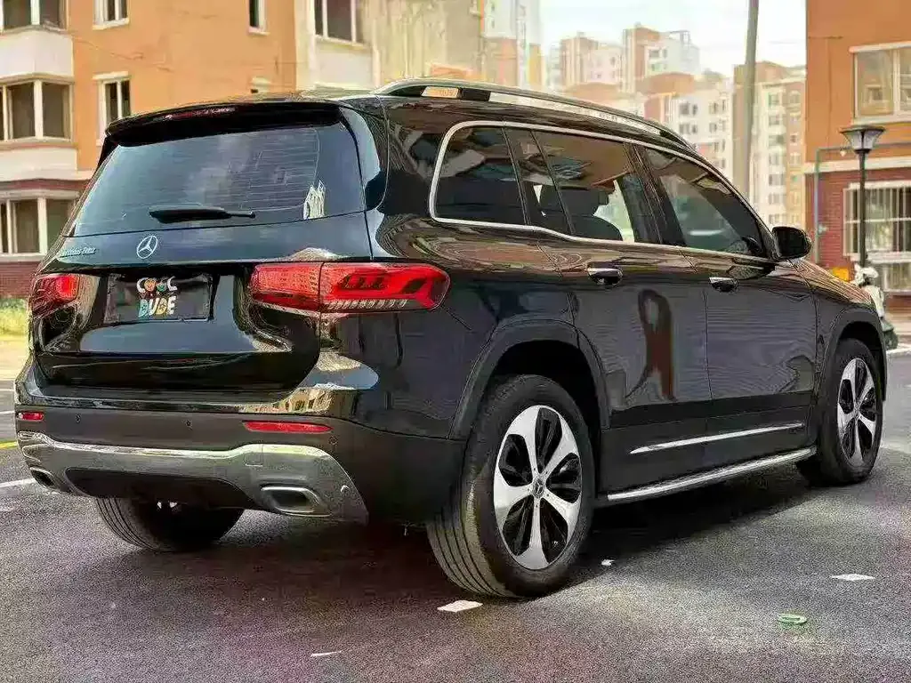 Mercedes-Benz GLB — фото 4
