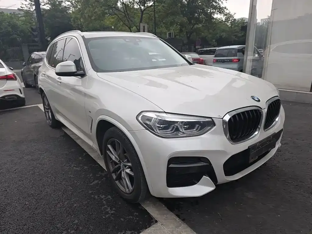 BMW X3 — фото 9