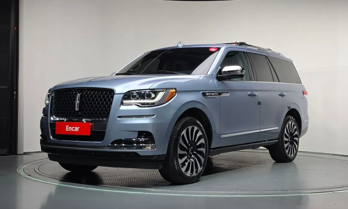 Lincoln Navigator — фото 1