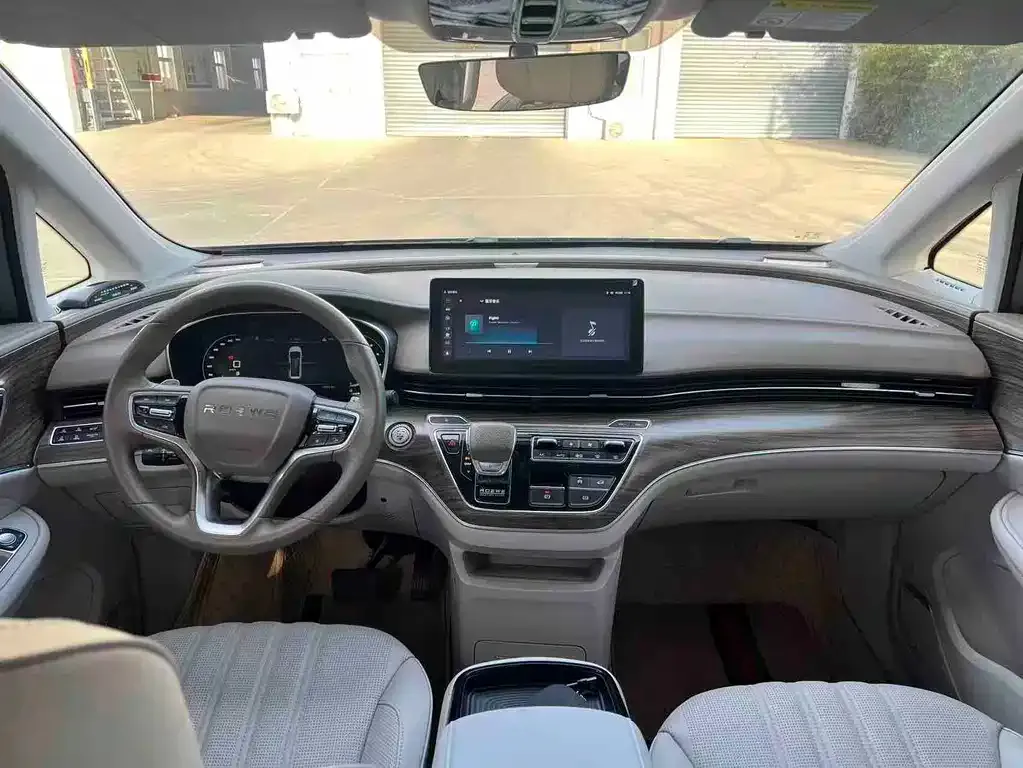 Roewe iMAX8 — фото 4