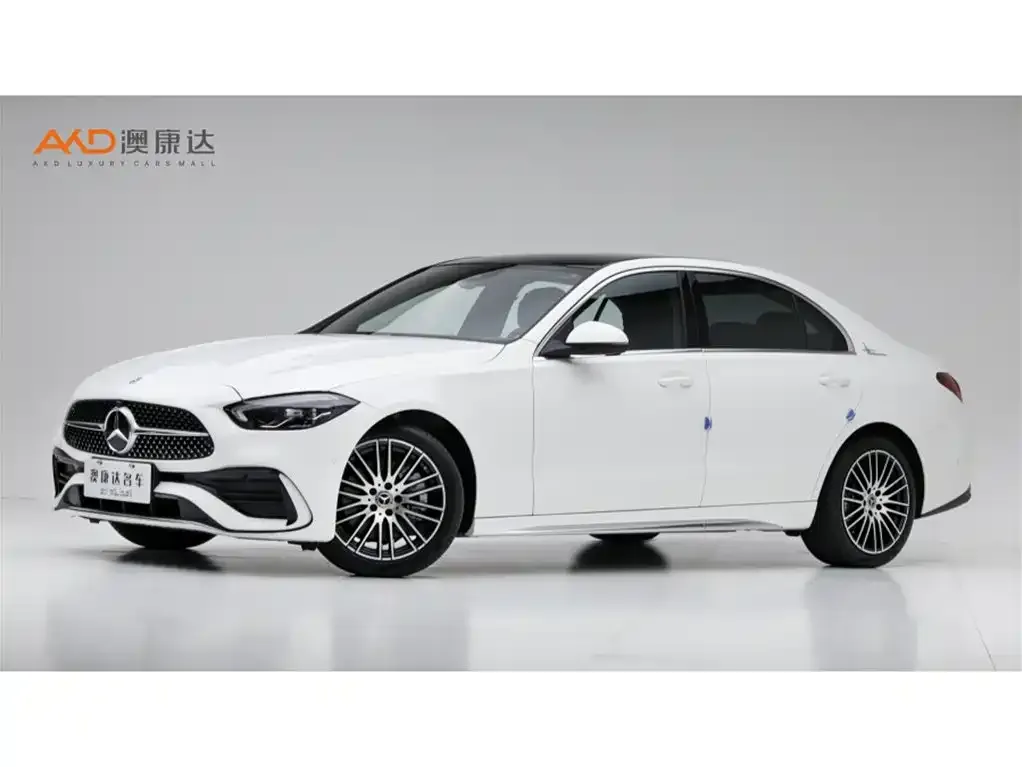Mercedes-Benz C-Class — фото 1