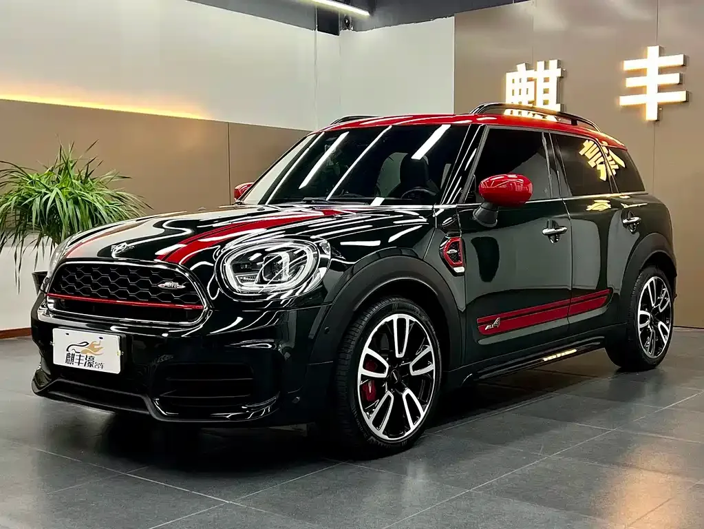 MINI Countryman JCW — фото 1