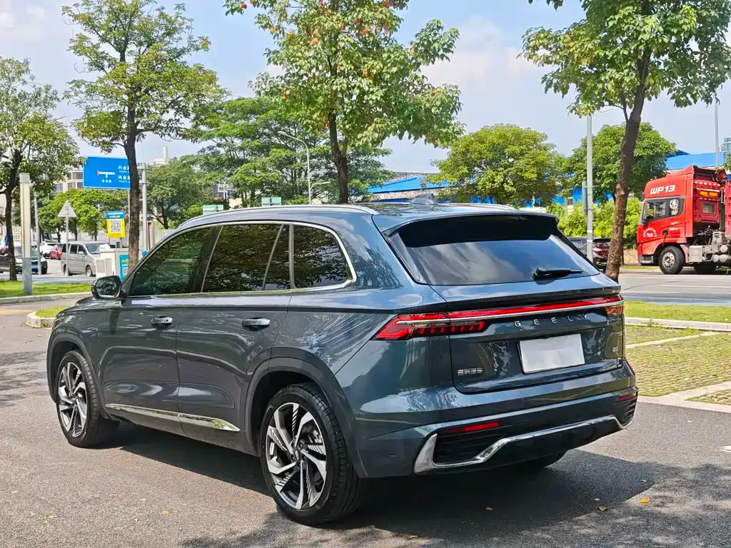 Geely Xingyue L — фото 6