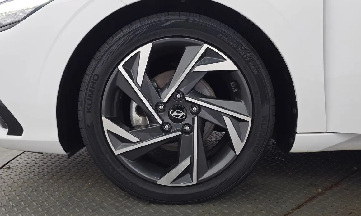 Hyundai AVANTE — фото 9