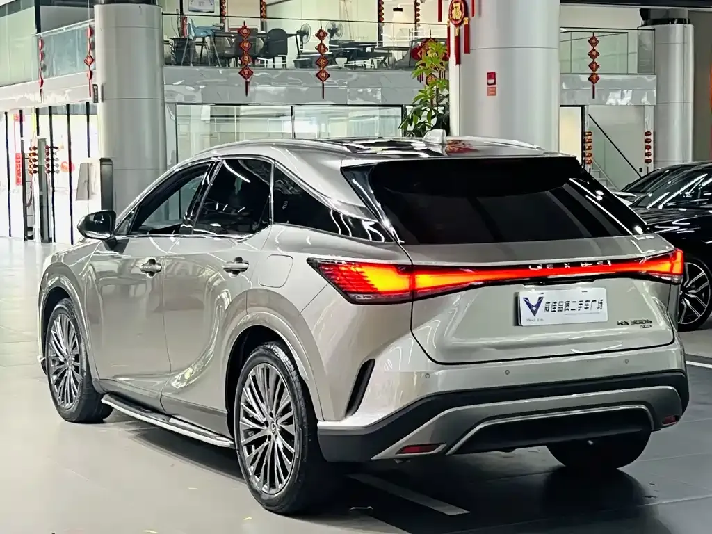 Lexus RX — фото 4