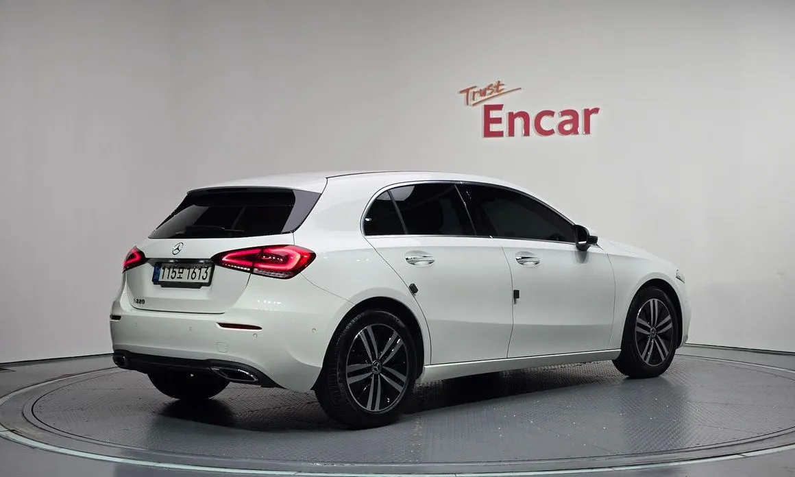 Mercedes-Benz A-Class — фото 10