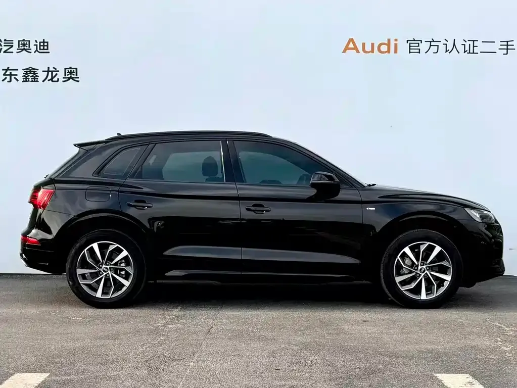 Audi Q5L — фото 4